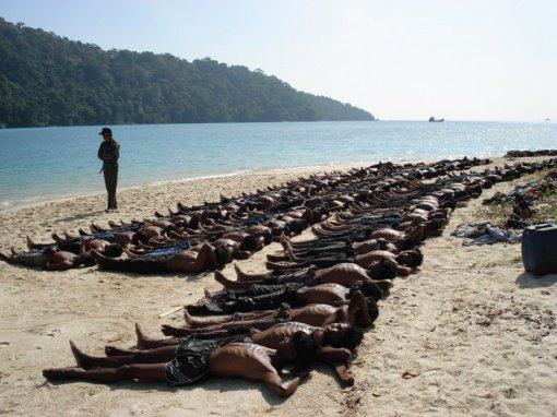 tentara-menghukum-warga-rohingya-yang-mengungsi http://www.buletinonline.net/images/stories/aberita2/tentara-menghukum-warga-rohingya-yang-mengungsi.jpg