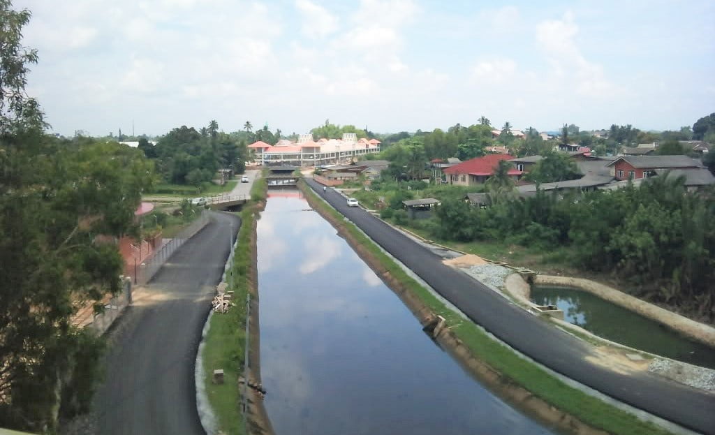 pasar cabang tiga