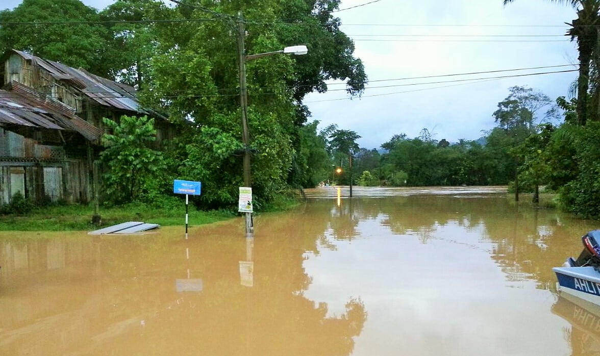 banjir kampung teladas
