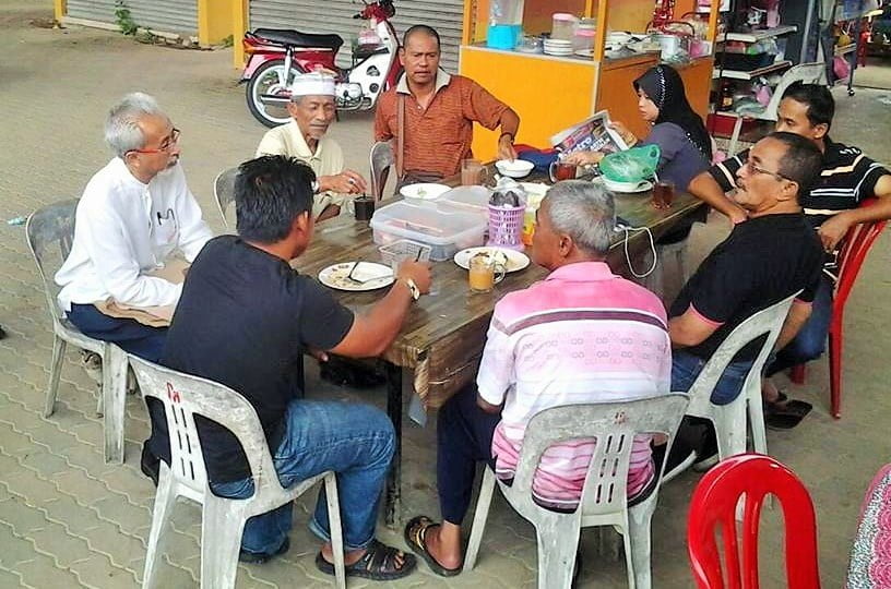 Lesen Perniagaan Naik 300 700, Membebankan dan Melampau