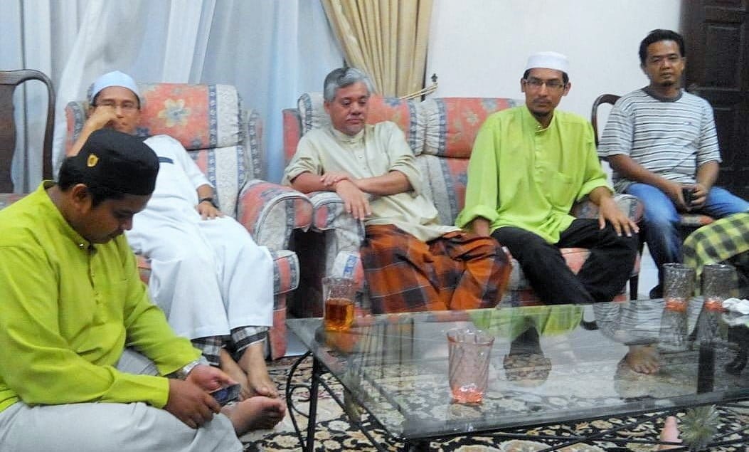 Menimba Dan Memupuk Tarbiyah Diri Dari ‘Orang Lama’