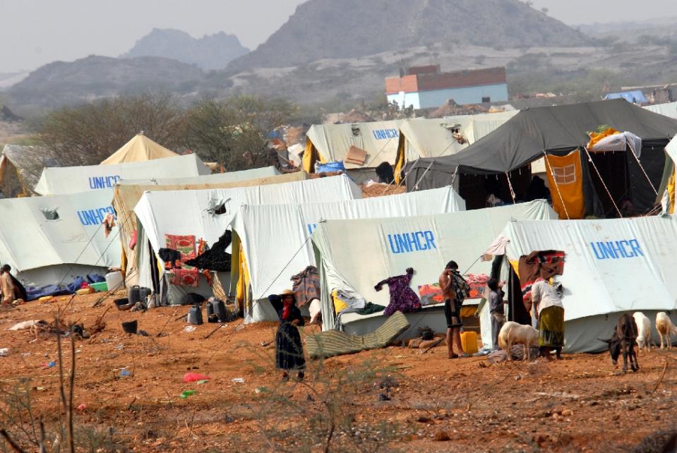 saudi-bombed-yemen-refugee-camp-1