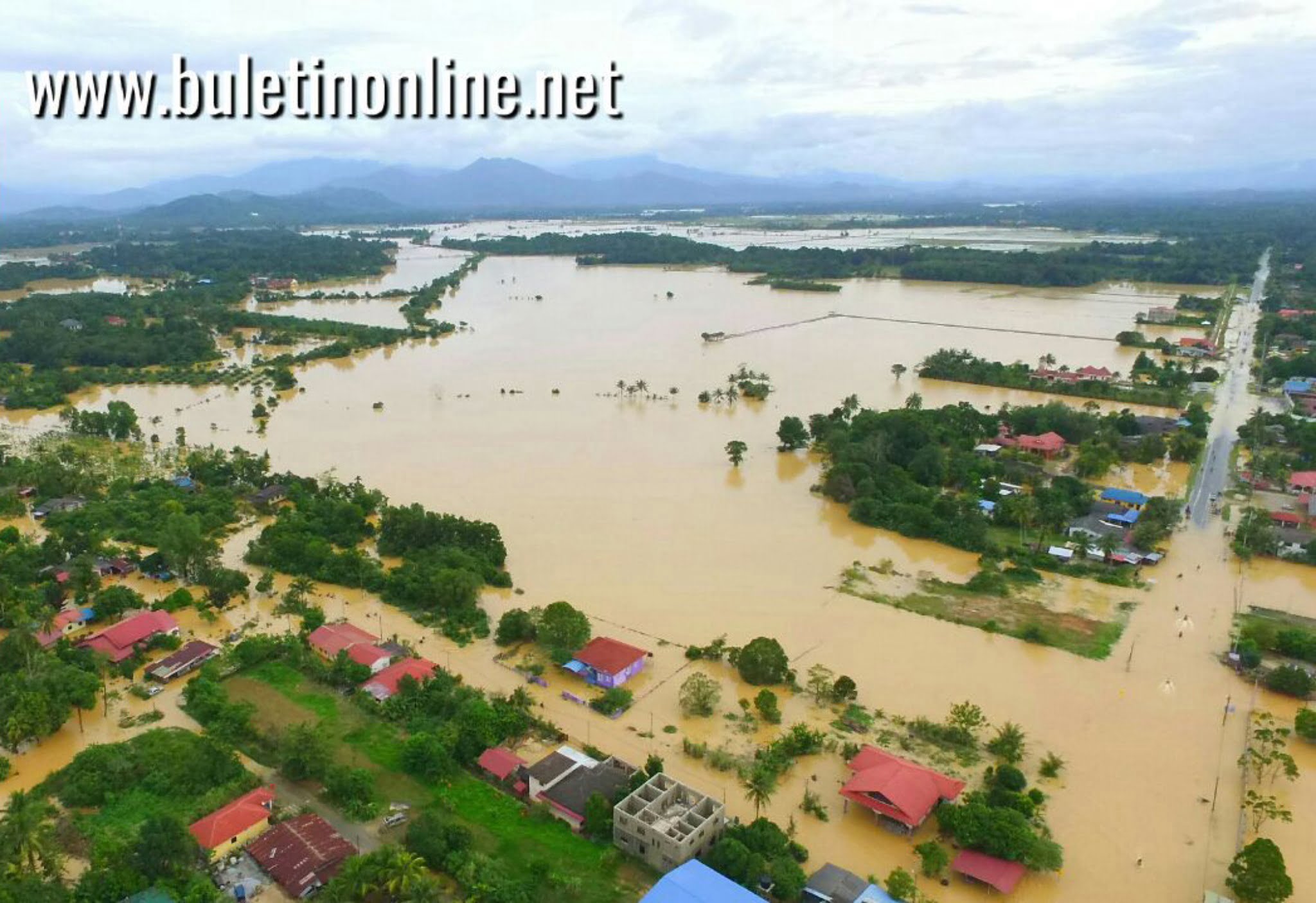 10,000 Flood Evacuees In Terengganu