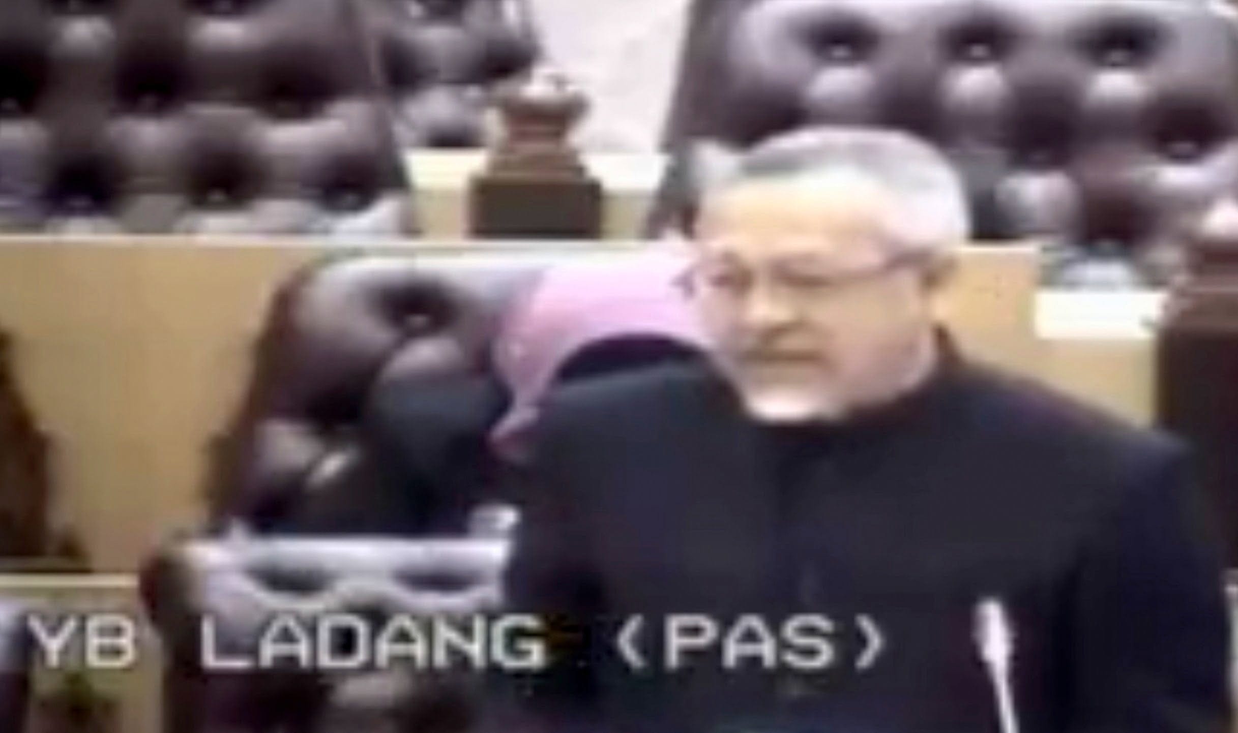 ‘Profesional Fees’ RM35 Ribu Untuk Pecah Sempadan Tanah Bebankan Rakyat