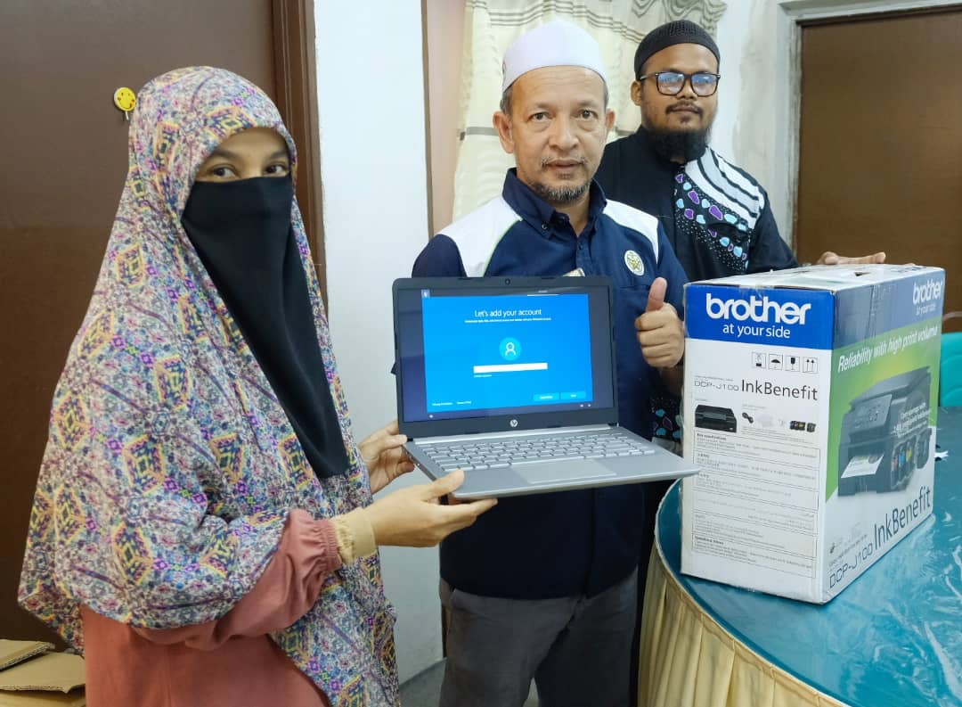 Sumbangan Komputer Riba Penuhi Kehendak Semasa