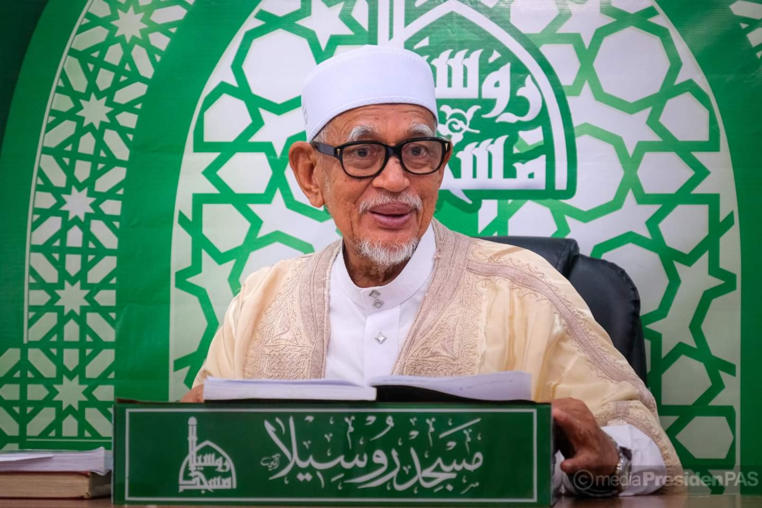 Kebebasan Manusia Dengan Ikatan Aqidah