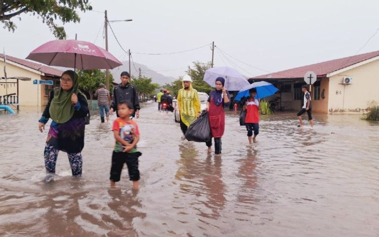 2765 Mangsa Dipindahkan Di Lima Daerah