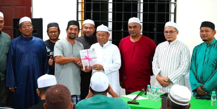 27 Bekas Ahli Umno Sertai PAS