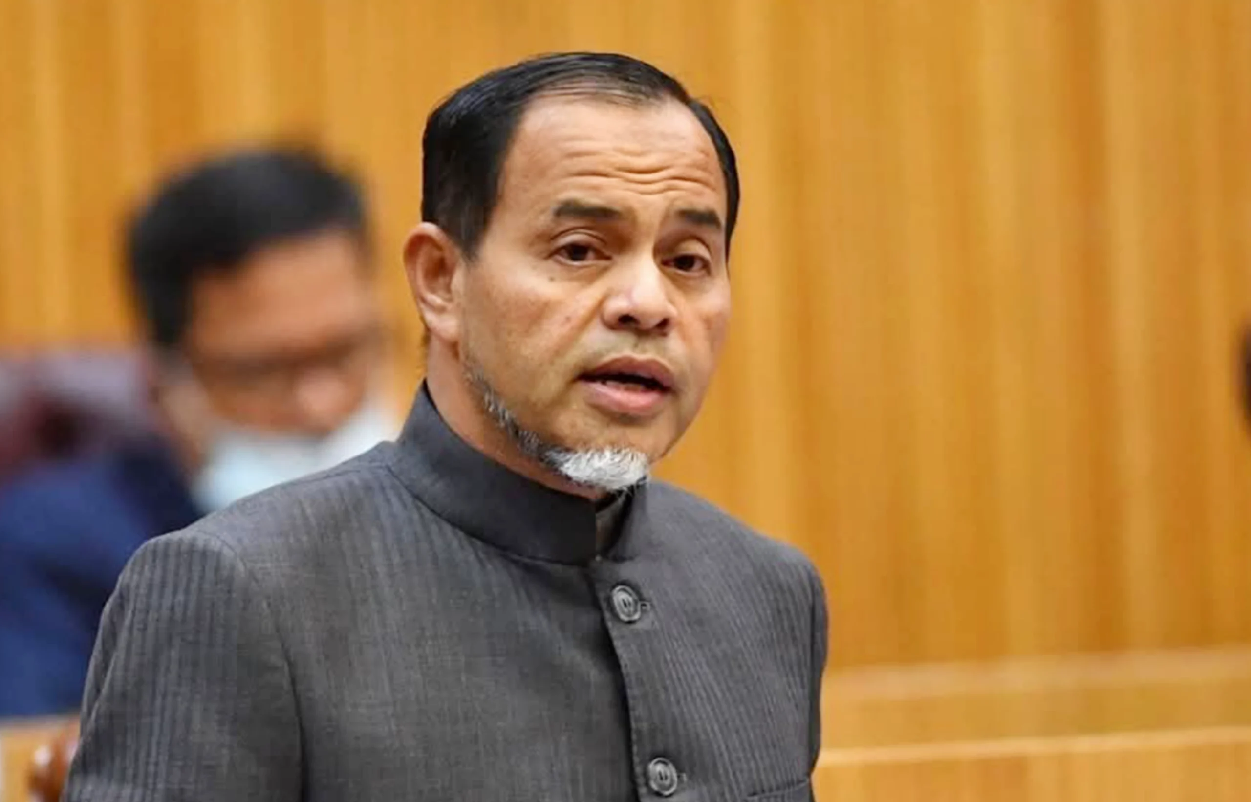 Kedaulatan Negeri Jangan Diperjudikan Dalam Isu REE