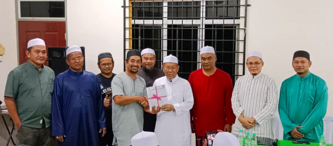 “Tidak Pilih Bulu”; Bekas Ketua Cawangan Umno Sertai PAS