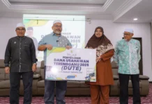 40 Usahawan Mikro Wakaf Mempelam Terima Manfaat DUTE