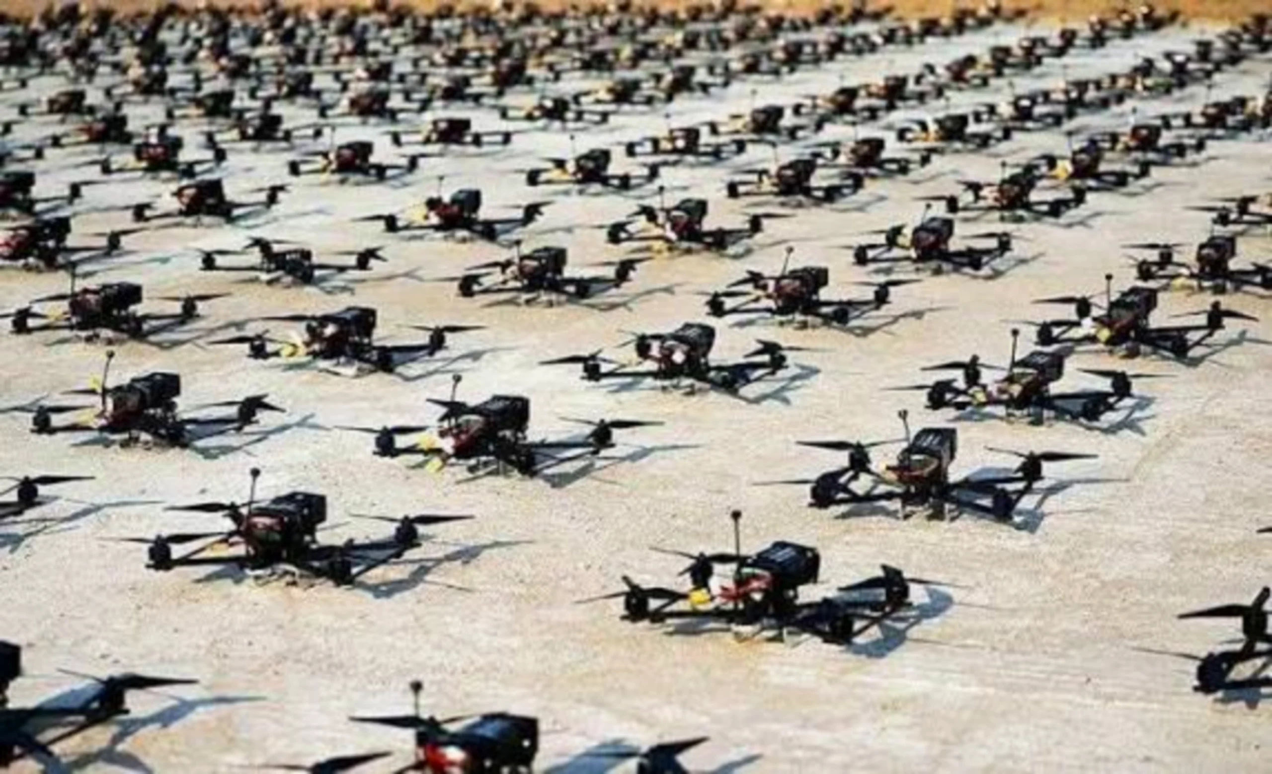 Iran Perkemal 1,000 Dron Tempur Buatan Sendiri Siap Siaga Hadapi AS