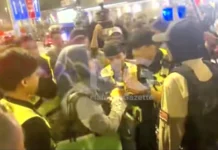 Penahanan Peserta Himpunan Aman Di Sekitar Sogo