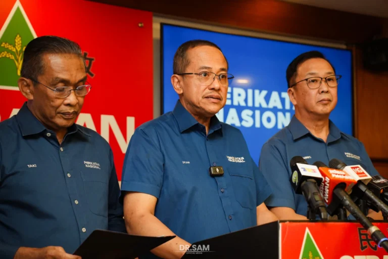 Takiyuddin replaces Azmin as PN secretary-general