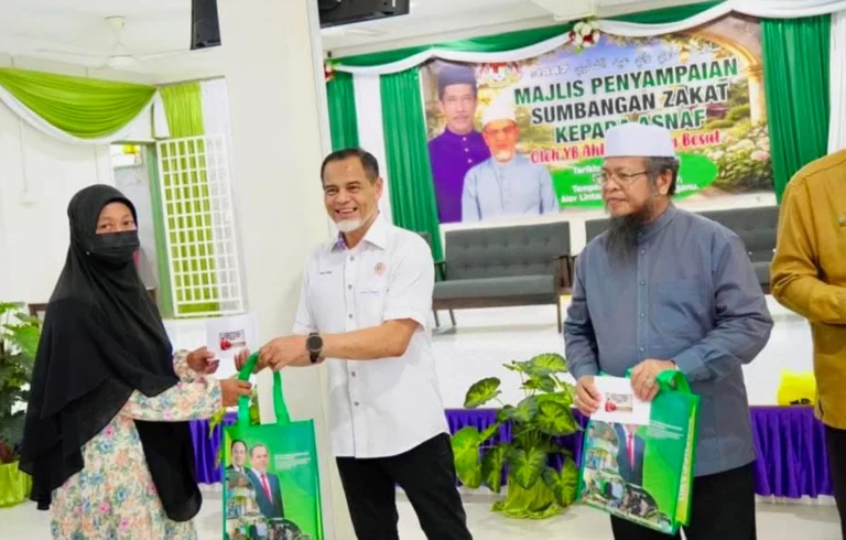 151 Asnaf Besut Terima Bantuan Zakat GLC