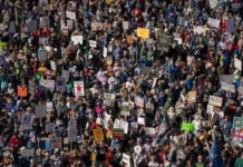 Lapan Juta Berhimpun Seluruh Dunia Menentang Perang A.S.-Israel Ke Atas Iran