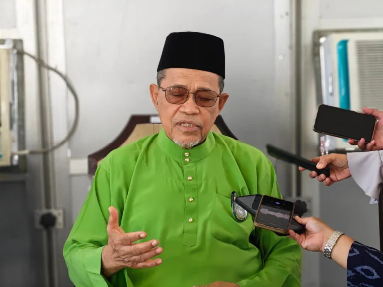 PN Kekal Gabungan Terkuat, Hamzah Disaran Sertai Blok Pembangkang – Shahidan