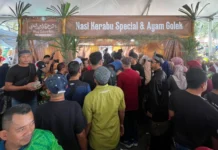 Aroma Semerbak Ayam Golek, Mewangi Nasi Kerabu Bunga Telang