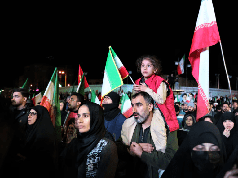 Trump Gantung Serangan AS, Tehran Setuju Gencatan Senjata Dua Minggu