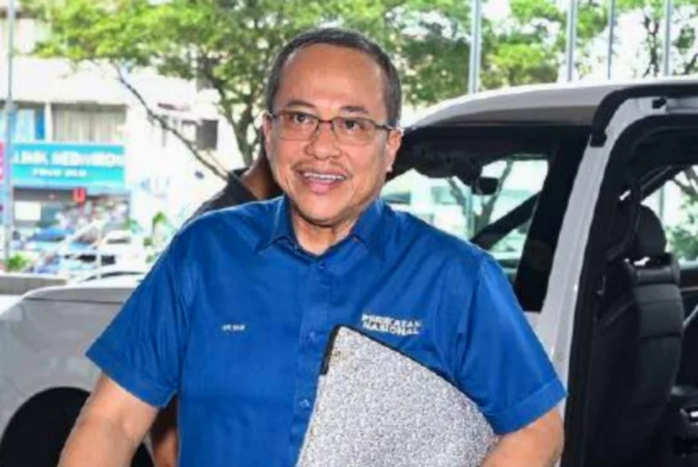 Dr. Sam Ketua Pembangkang, Dr. Alias Ketua PN Terengganu