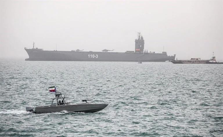 Tentera Laut IRGC Menyelia Laluan 35 Kapal Melalui Selat Hormuz
