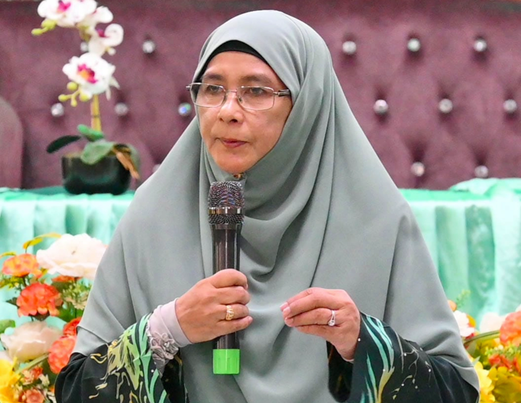 Selesaikan Krisis Rakyat, Bukan Berpolitik Tanpa Henti