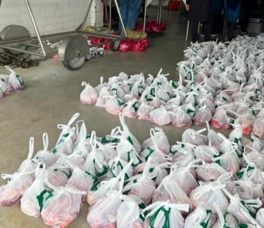 2,000 Bungkus Daging Korban Diagih Kepada Asnaf di DUN Cukai