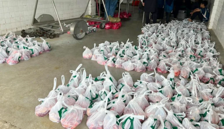 2,000 Bungkus Daging Korban Diagih Kepada Asnaf di DUN Cukai