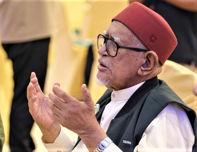 TG Hadi calls for Malay-Muslim unity with ‘non-extreme’ partners including MCA, MIC