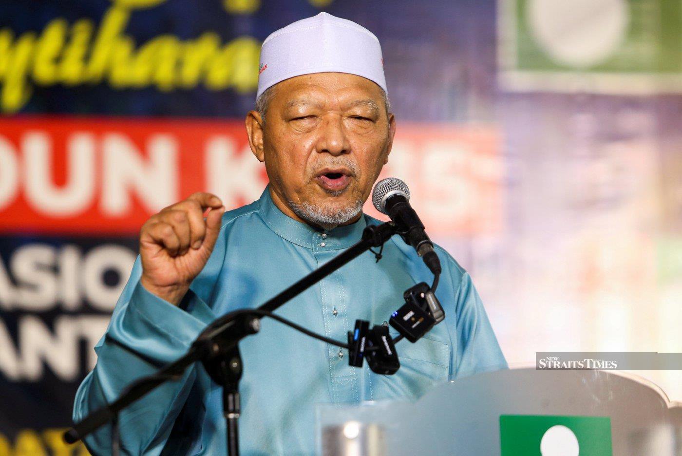 Facing ‘Major Threat’, Hadi Backed PAS-BN Pacts