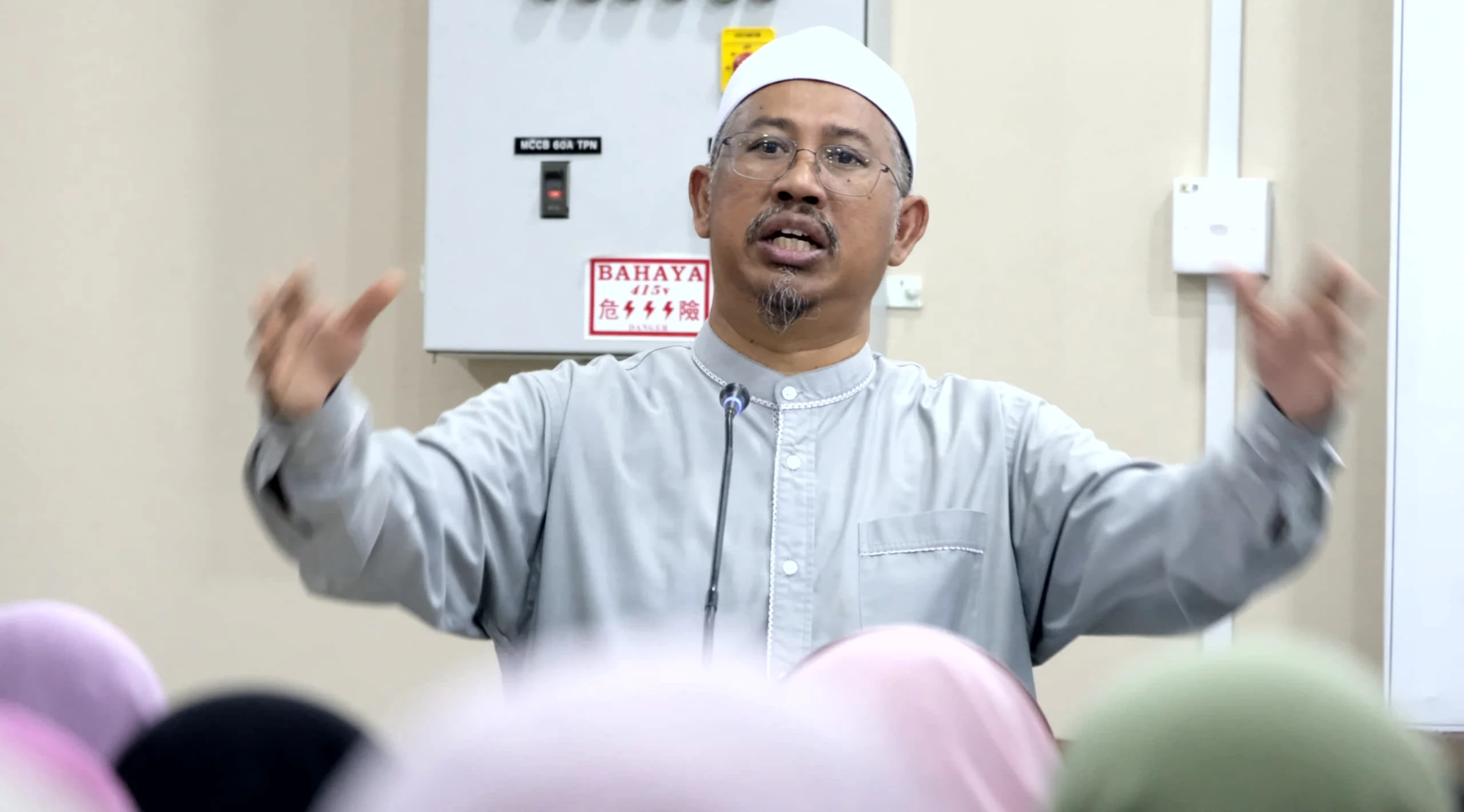 Jangan Sibuk Mentarbiyah Orang Hingga Lupa Diri Sendiri