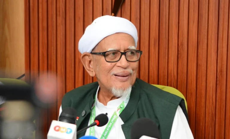 Tok Guru Ready To Cooperate Wth Police Over US Political Interference Claim