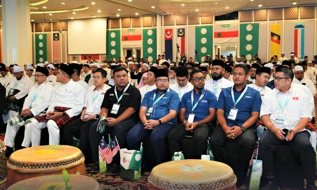 25 Pemuda UMNO Hadir Muktamar Pemuda PAS