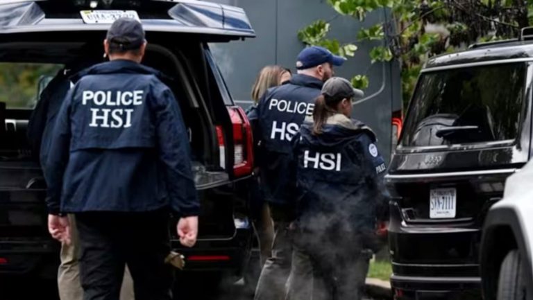 Agen AS Geledah Rumah Ilhan Omar, Cetus Kontroversi Politik